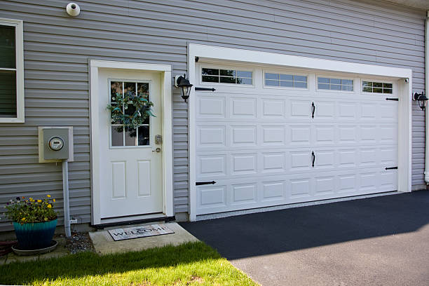 24/7 Emergency Garage Door Panel Replacement experts in Allen County County, OH